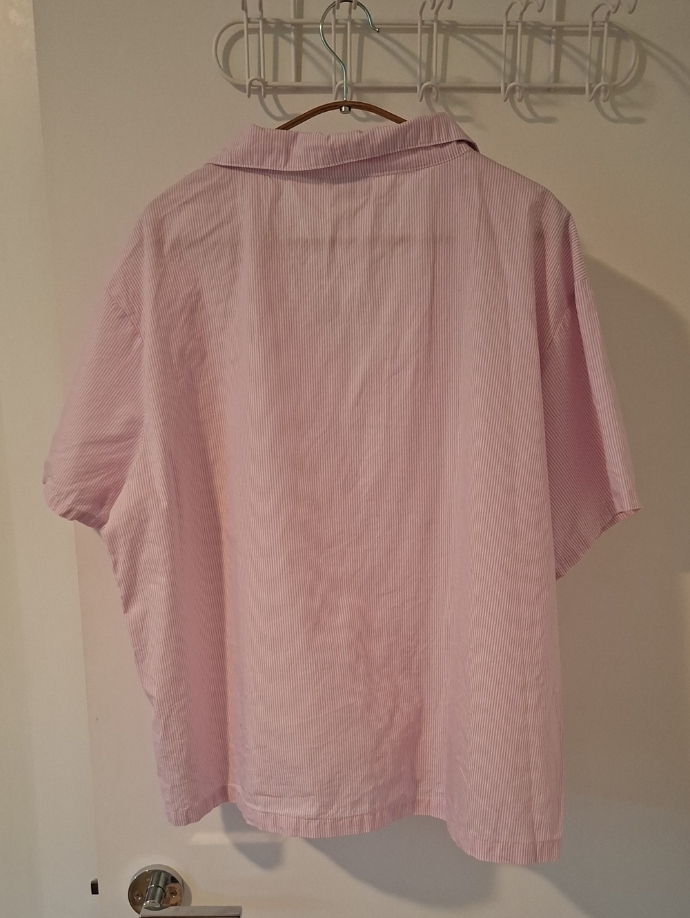 Keith Haring Pink & White Striped 'Love' Embroidered Pajama-style Top (Size XXL) - Picture 5 of 7